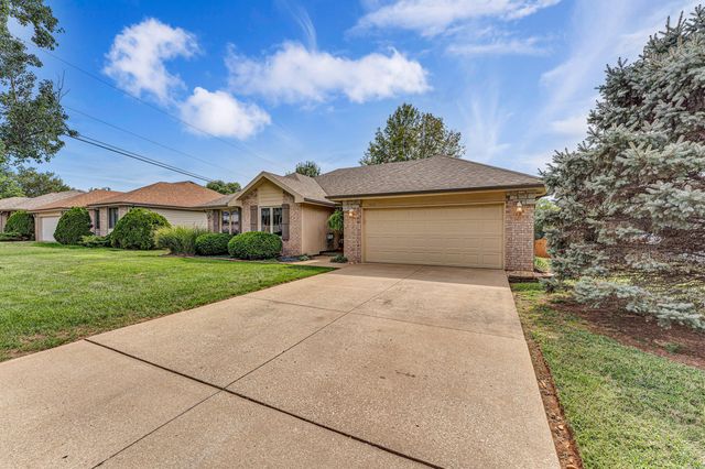 1420 West Deerfield Street, Springfield, MO 65807