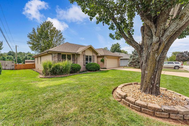 1420 West Deerfield Street, Springfield, MO 65807