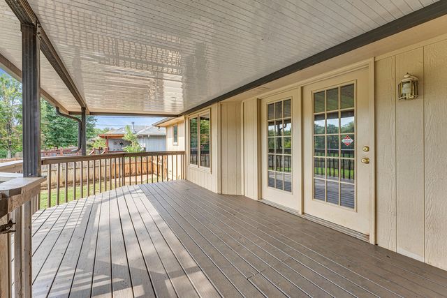 1420 West Deerfield Street, Springfield, MO 65807