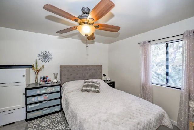 27919 Sarabande 422, Canyon Country, CA 91387
