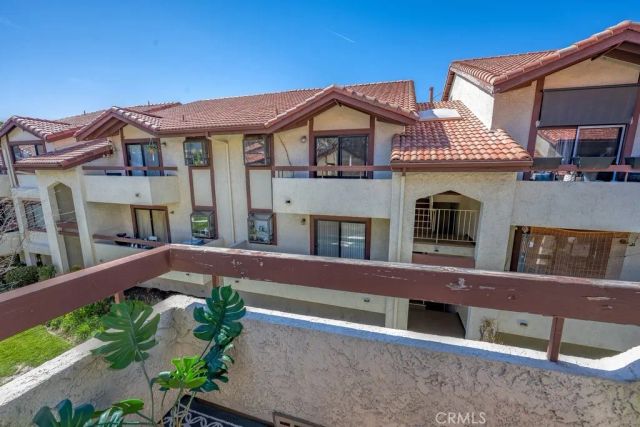 27919 Sarabande 422, Canyon Country, CA 91387