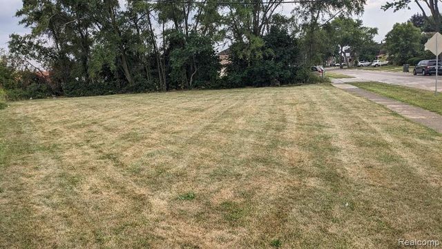 7120 Ternes, Dearborn, MI 48126