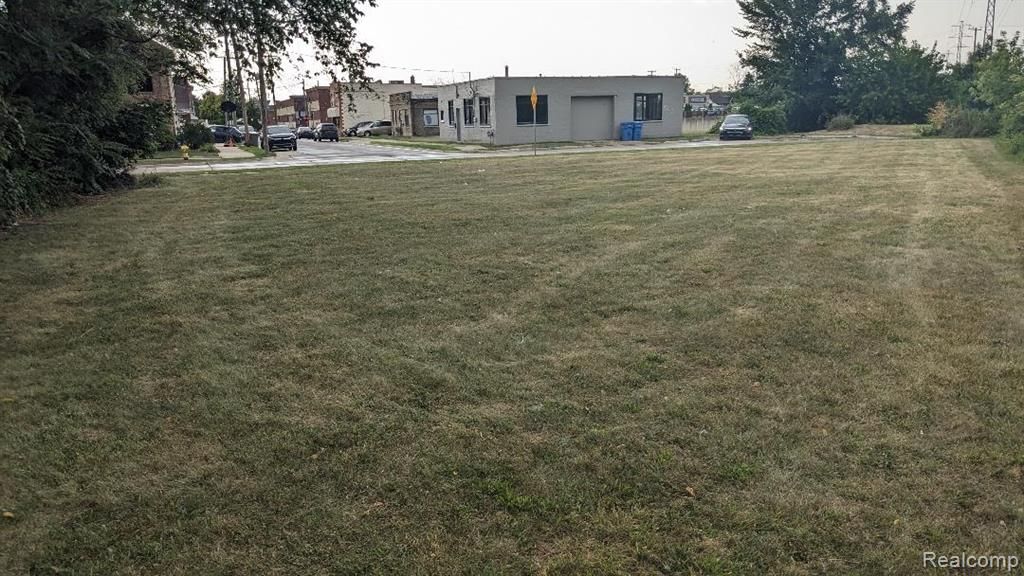 7120 Ternes, Dearborn, MI 48126