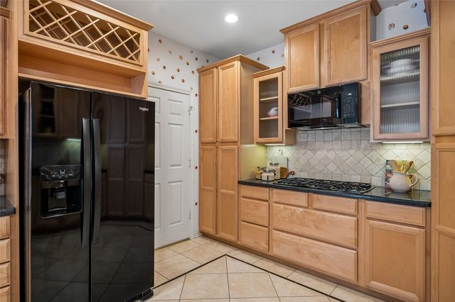 5829 Preston Valley Drive, Dallas, TX 75240