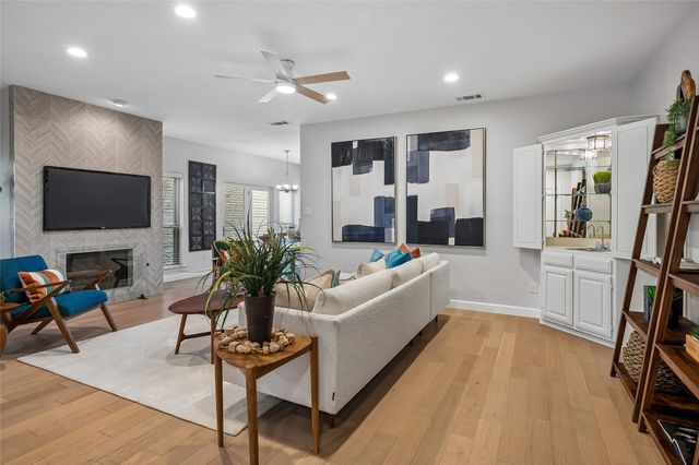 5829 Preston Valley Drive, Dallas, TX 75240