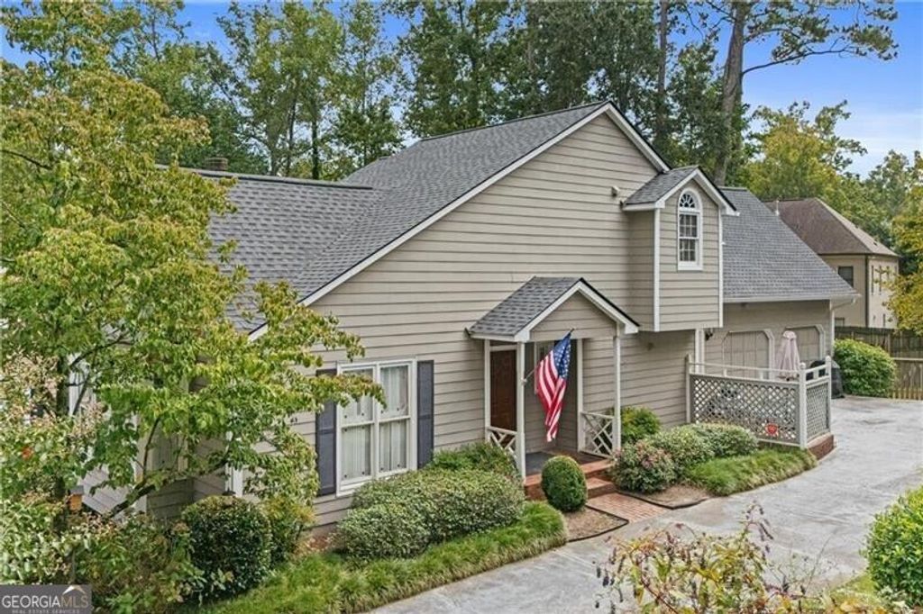 1055 Club Place NE, Atlanta, GA 30319 — photo 3