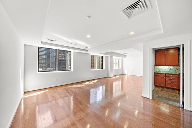 914 Main Street 1603, Houston, TX 77002