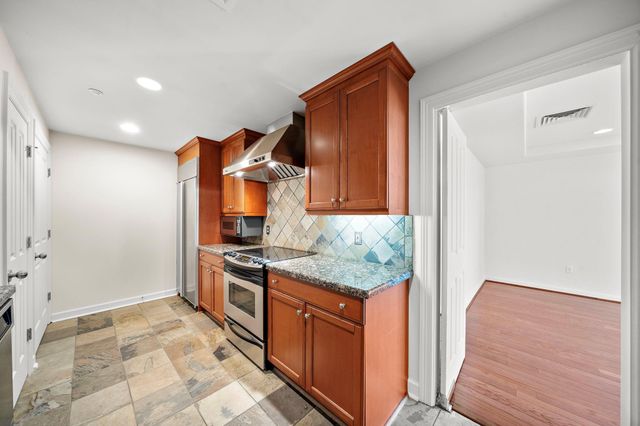 914 Main Street 1603, Houston, TX 77002