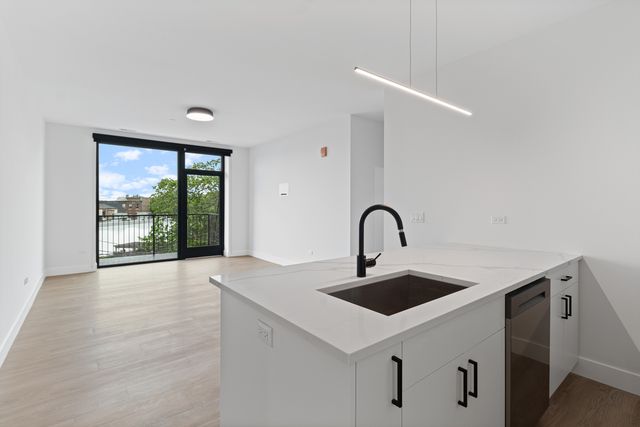 3140 N Clybourn Avenue 408, Chicago, IL 60657