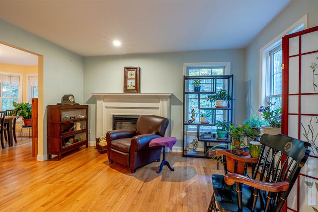 386 Gage Hill Road, Hopkinton, NH 03229