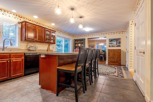 386 Gage Hill Road, Hopkinton, NH 03229
