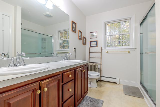 386 Gage Hill Road, Hopkinton, NH 03229