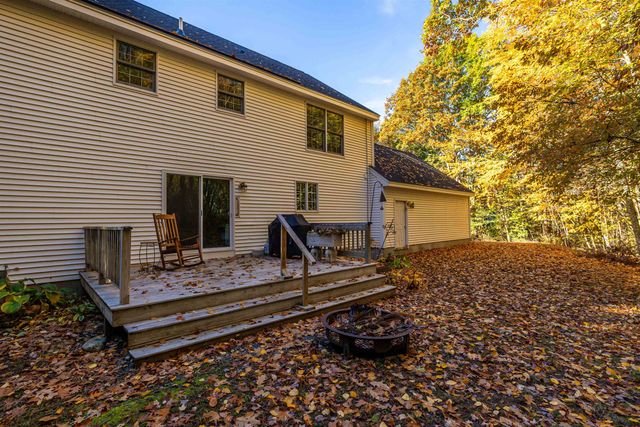 386 Gage Hill Road, Hopkinton, NH 03229