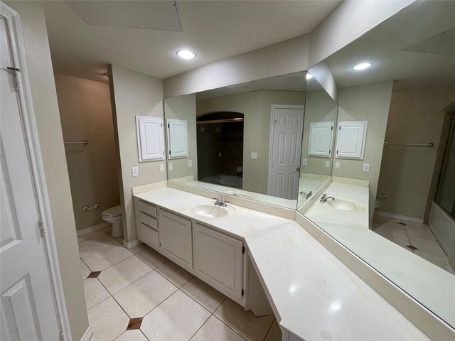 2400 Mccue Road 430, Houston, TX 77056