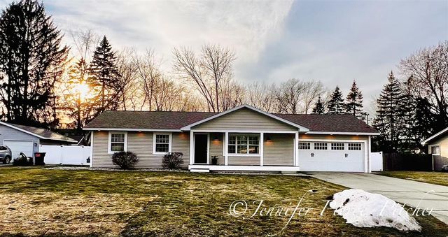 7439 Eastlane Avenue, Jenison, MI 49428