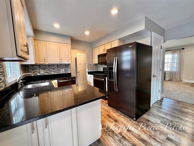 7439 Eastlane Avenue, Jenison, MI 49428