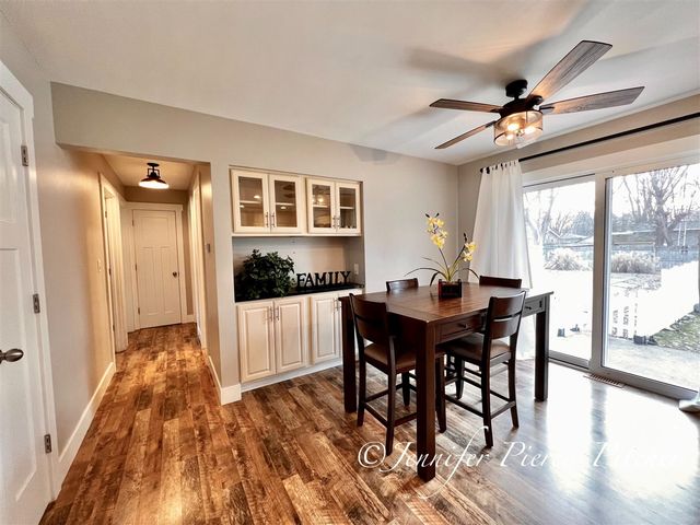 7439 Eastlane Avenue, Jenison, MI 49428