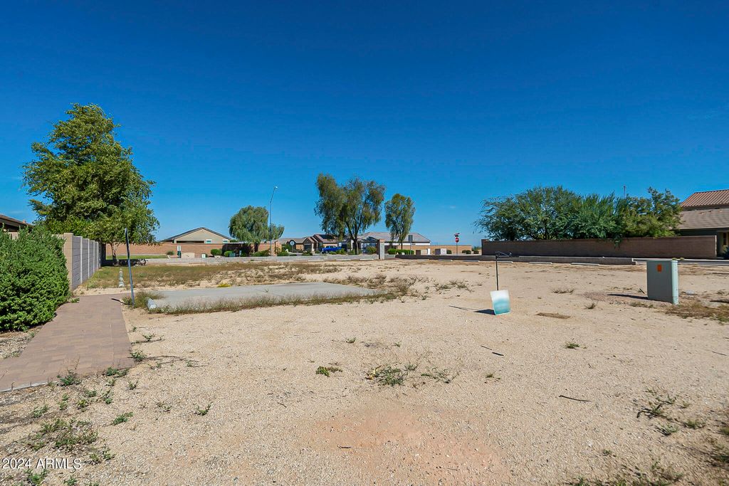 35886 W COSTA BLANCA Drive 10, Maricopa, AZ 85138 — exterior