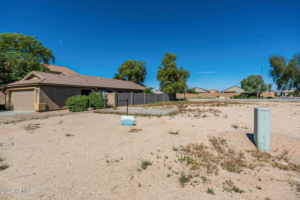 35886 W COSTA BLANCA Drive 10, Maricopa, AZ 85138 — photo 2