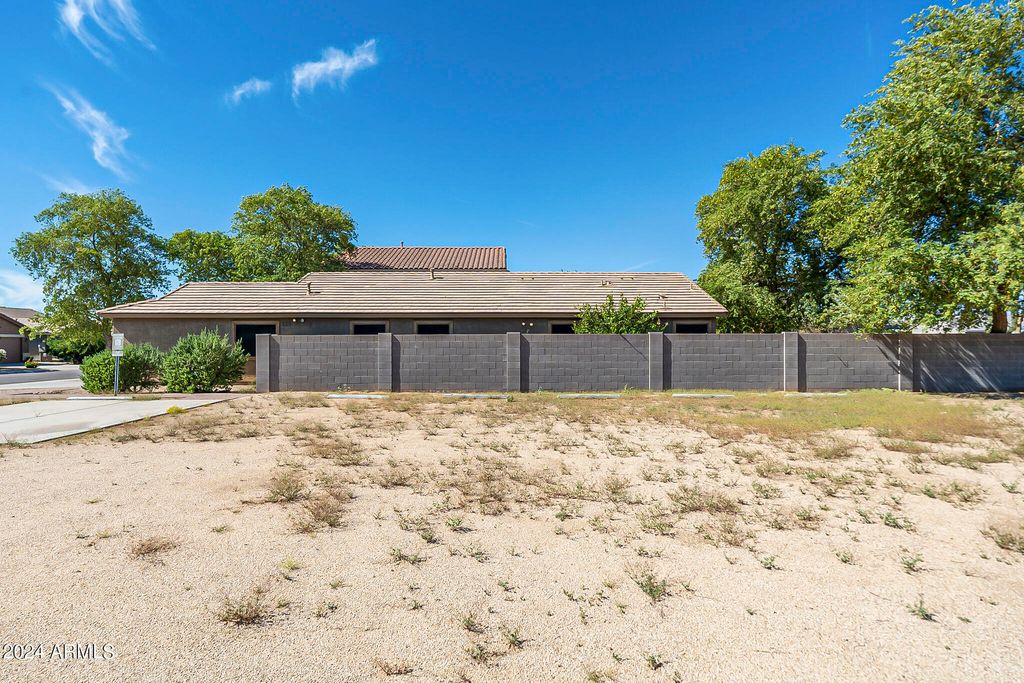 35886 W COSTA BLANCA Drive 10, Maricopa, AZ 85138 — photo 3