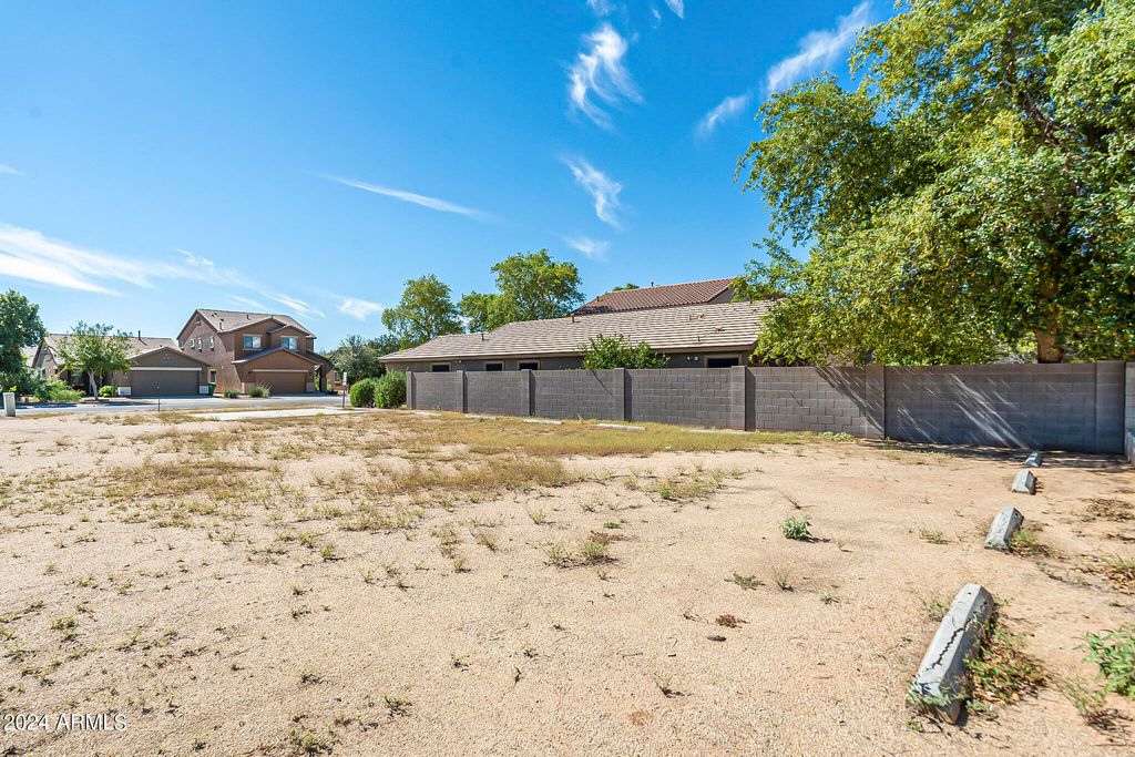 35886 W COSTA BLANCA Drive 10, Maricopa, AZ 85138 — photo 4