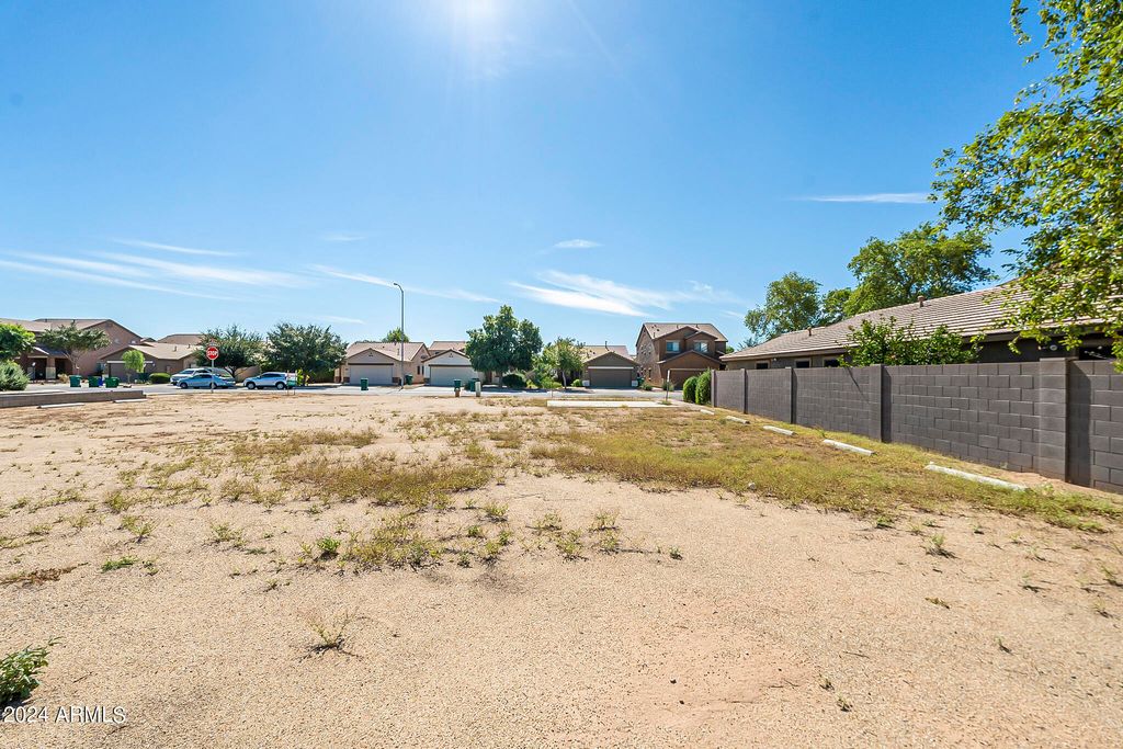 35886 W COSTA BLANCA Drive 10, Maricopa, AZ 85138 — photo 5