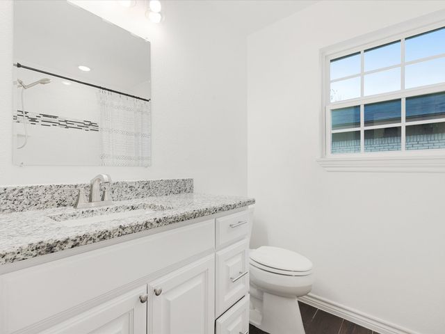 916 Kelley Drive, Everman, TX 76140