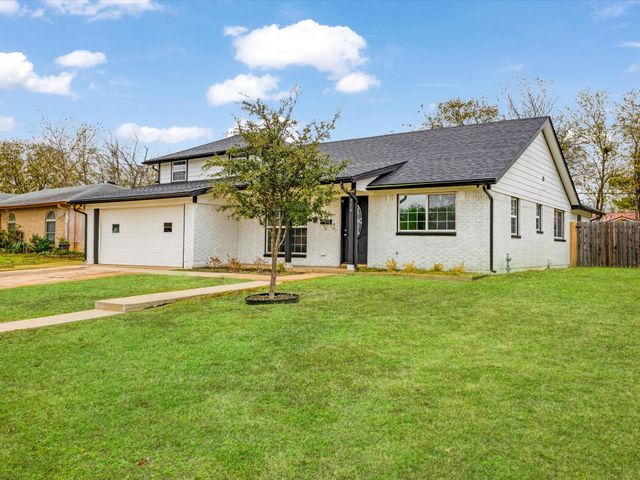 916 Kelley Drive, Everman, TX 76140