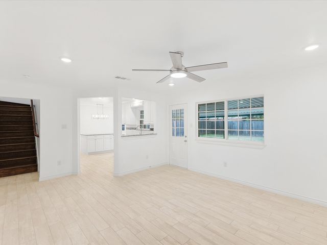 916 Kelley Drive, Everman, TX 76140