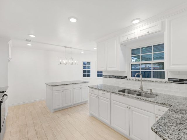 916 Kelley Drive, Everman, TX 76140