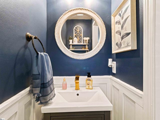 118 Glen Willow Court, Greer, SC 29650