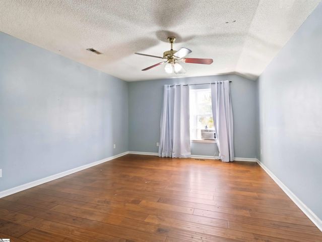 118 Glen Willow Court, Greer, SC 29650