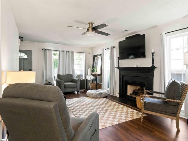 118 Glen Willow Court, Greer, SC 29650