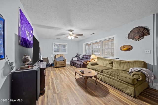 800 Willow Street, Greenville, NC 27858