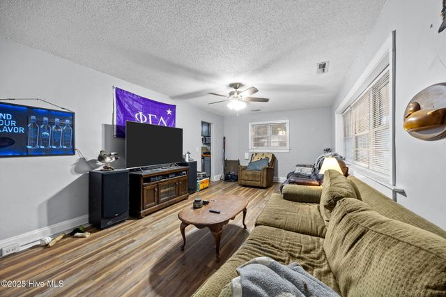 800 Willow Street, Greenville, NC 27858