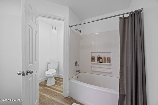 800 Willow Street, Greenville, NC 27858