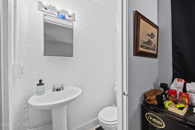 800 Willow Street, Greenville, NC 27858