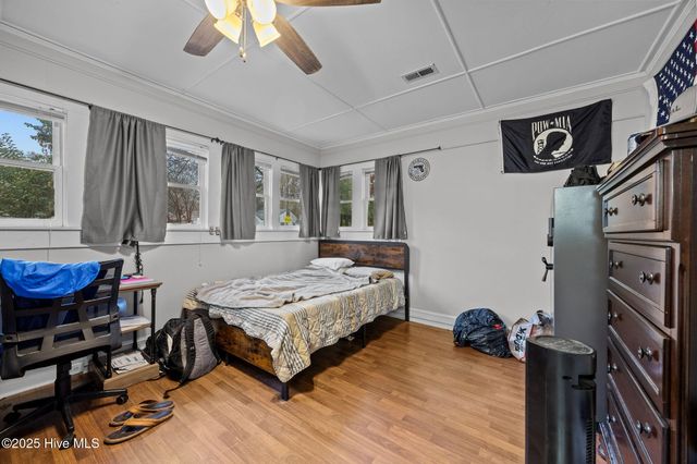 800 Willow Street, Greenville, NC 27858