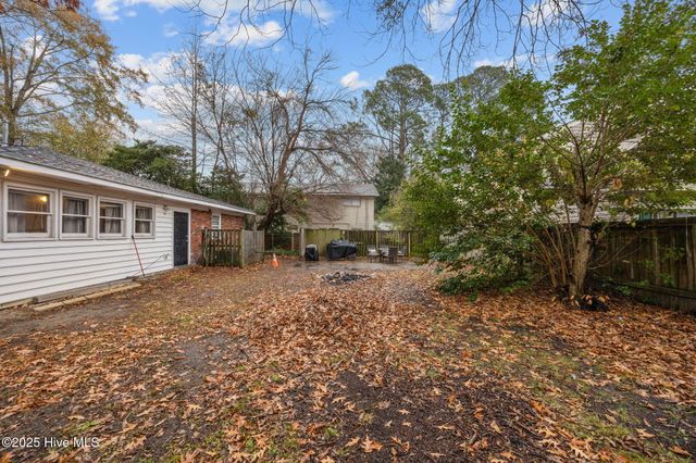 800 Willow Street, Greenville, NC 27858