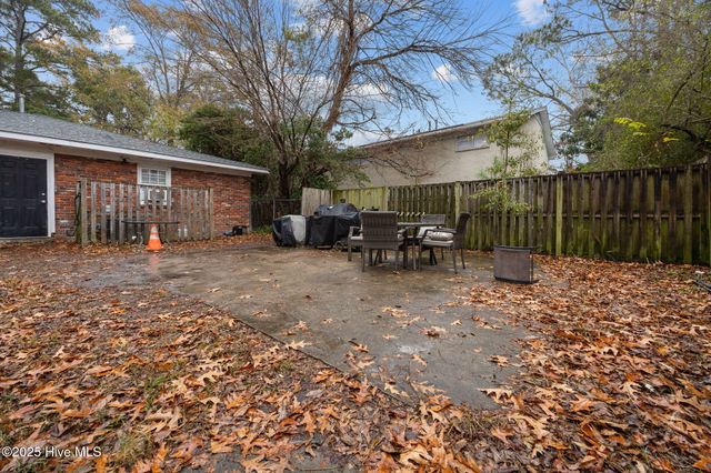 800 Willow Street, Greenville, NC 27858