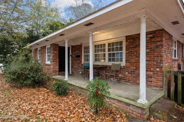 800 Willow Street, Greenville, NC 27858