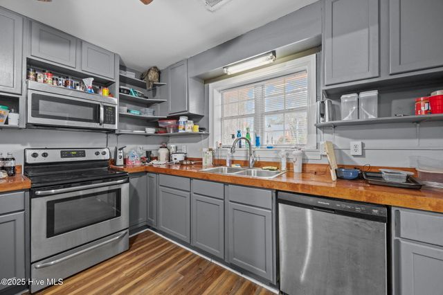 800 Willow Street, Greenville, NC 27858