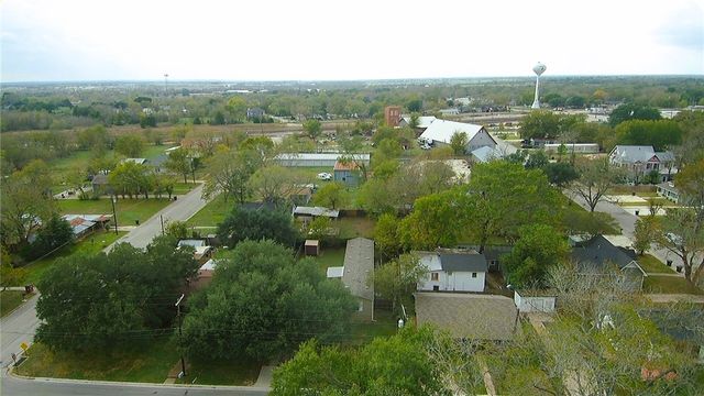 304 S. Moore Street, Caldwell, TX 77836