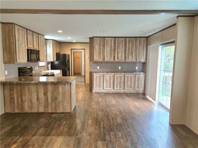 304 S. Moore Street, Caldwell, TX 77836