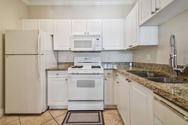 2705 VIA MURANO 116, Clearwater, FL 33764