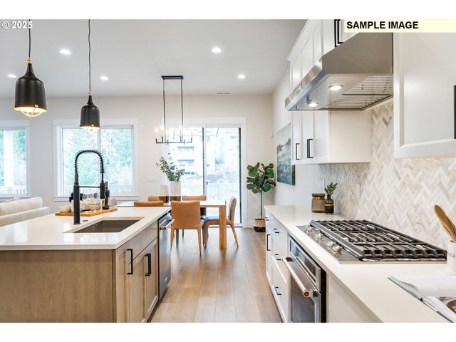 16245 Nw HOLMAN Way L102, Portland, OR 97229