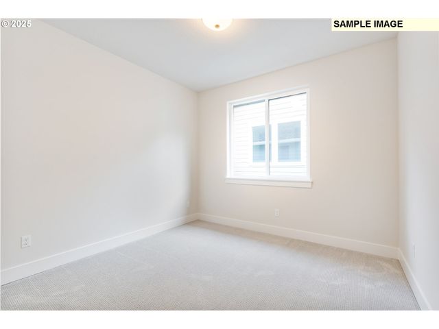 16245 Nw HOLMAN Way L102, Portland, OR 97229