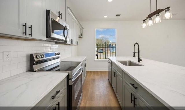 4501 Newberry Street B, Houston, TX 77051