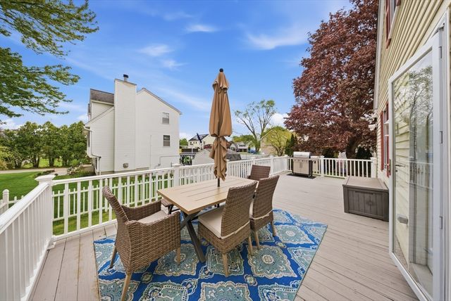 10 Gloucester St, Methuen, MA 01844