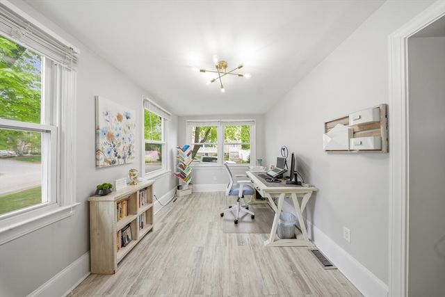 10 Gloucester St, Methuen, MA 01844